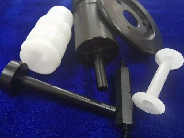 POM Acetal Copolymer preto, peças plásticas automotivos do CNC